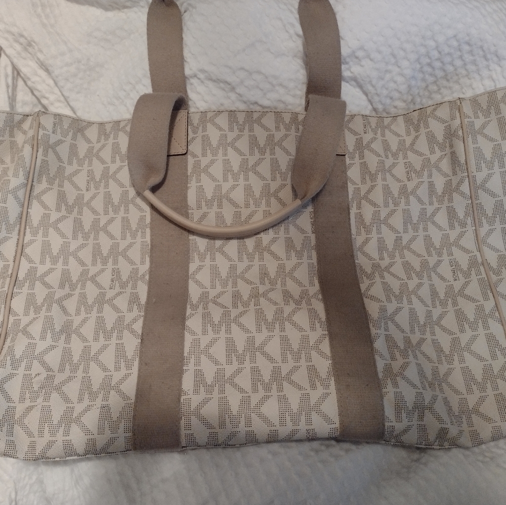 Michael kors XL weekender - Picture 2 of 3